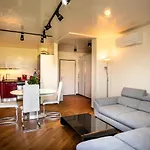 Daire Luxury In Building K55 With Free Garage