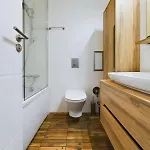 Luxury In Building K55 With Free Garage